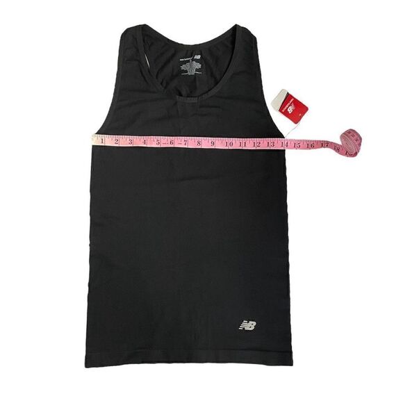 New Balance NWT Women’s Performance Seamless Tank in Caviar Black Size Small - Picture 9 of 12